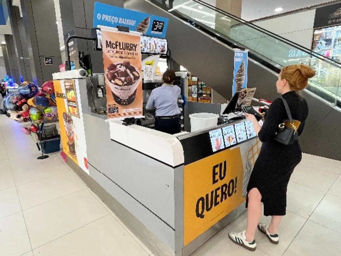 Mcdonalds-20-20SorvetesRua-20Bar-C3-A3o-20De-20Lad-C3-A1rio566.Foto-20da-20Fachada-20API.185421-1.webp-1