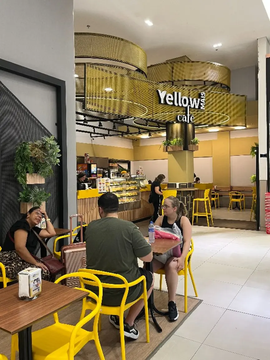 Yellow-20Caf-C3-A9Rua-20Bar-C3-A3o-20De-20Lad-C3-A1rio566.Foto-20da-20Fachada-20API.182721-1.webp-1