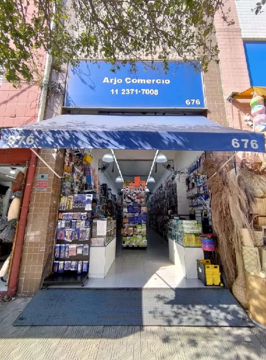 arjo-comercio-avenida-vautier-676_fachada_160620251241.webp