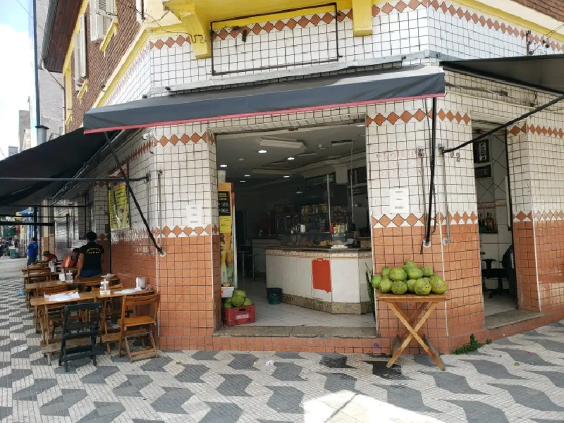 bar-e-lanches-komes-rua-camomil-92_fachada_190220251400.webp