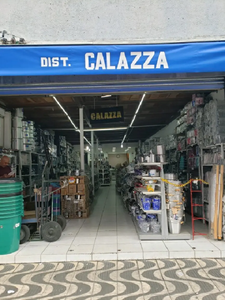 calazza-distribuidora-rua-camomil-255_fachada_192202515310.webp