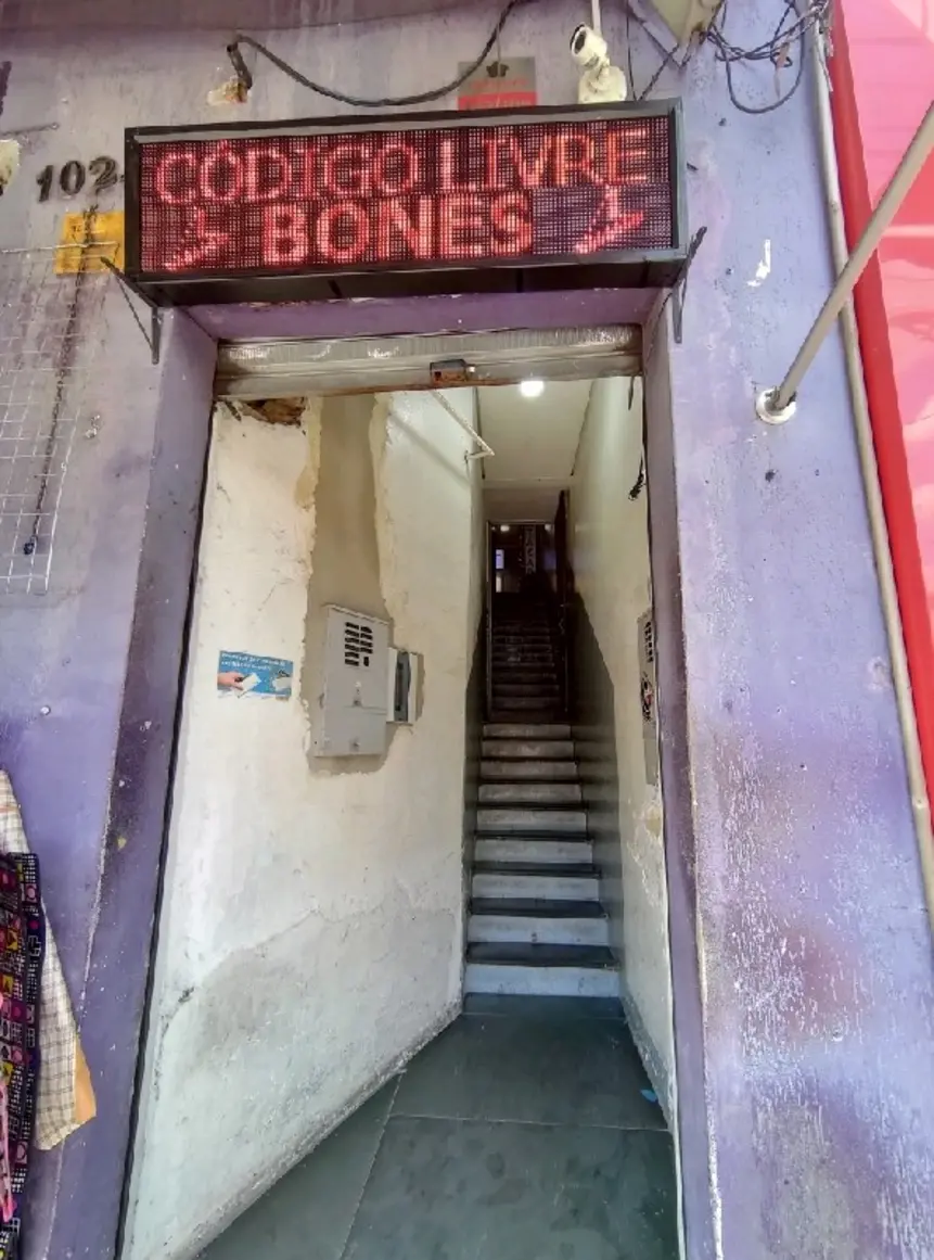 codigo-livre-bones-rua-monsenhor-andrade-1024_fachada_020520251510.webp