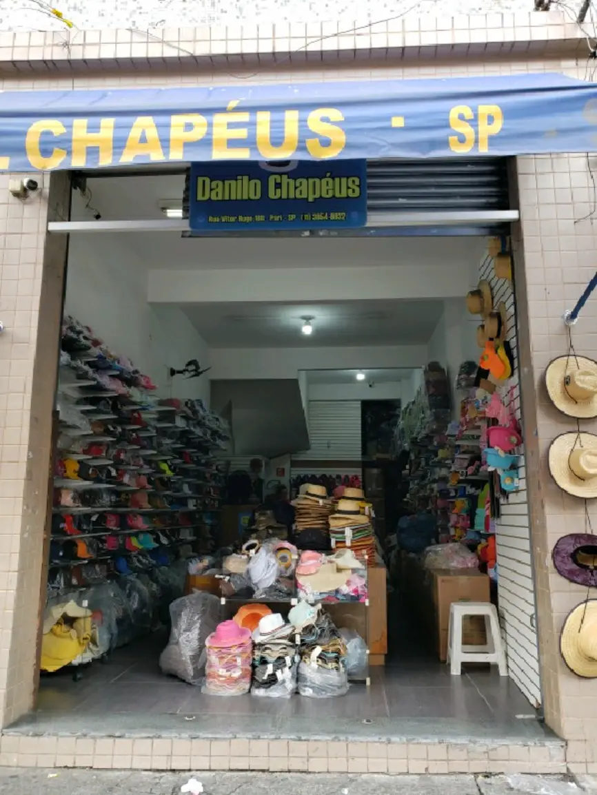 danilo-chapeus-rua-vitor-hugo-188_fachada_280120251344.webp