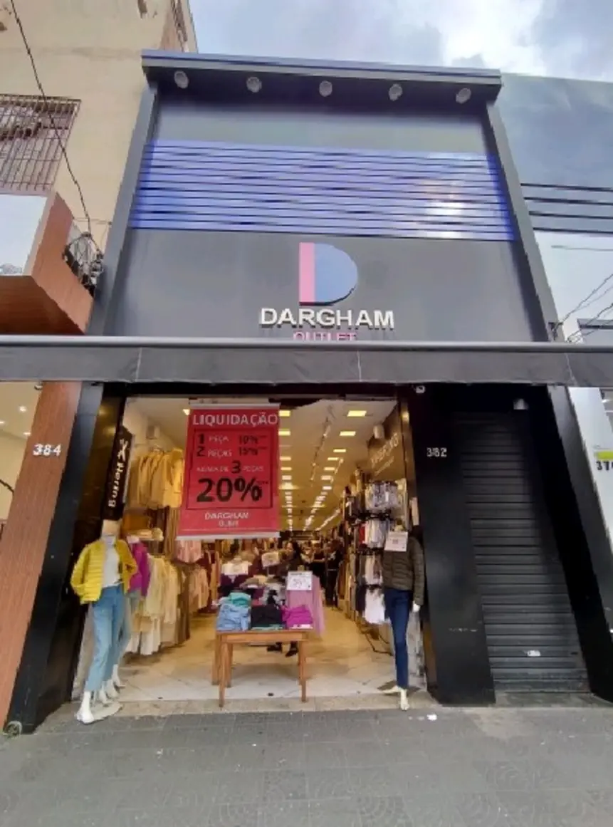 dargham-outlet-rua-oriente-382_fachada_200820251336.webp