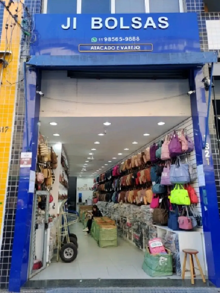 ji-bolsas-rua-rio-bonito-1821_fachada_.webp