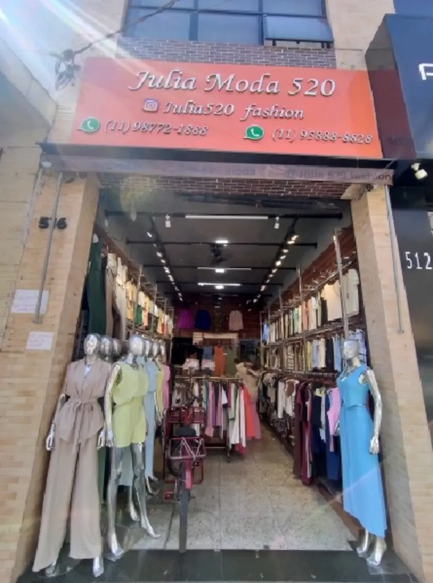 julia-520-moda-rua-rodrigues-dos-santos-516_fachada_200820251734.webp
