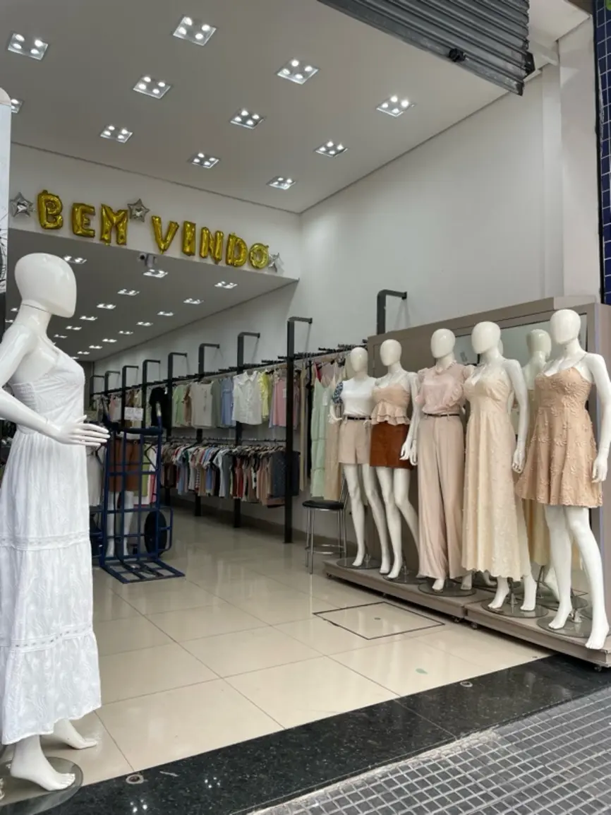 jun-fashion-rua-rodrigues-dos-santos-664_fachada_-2.webp-2