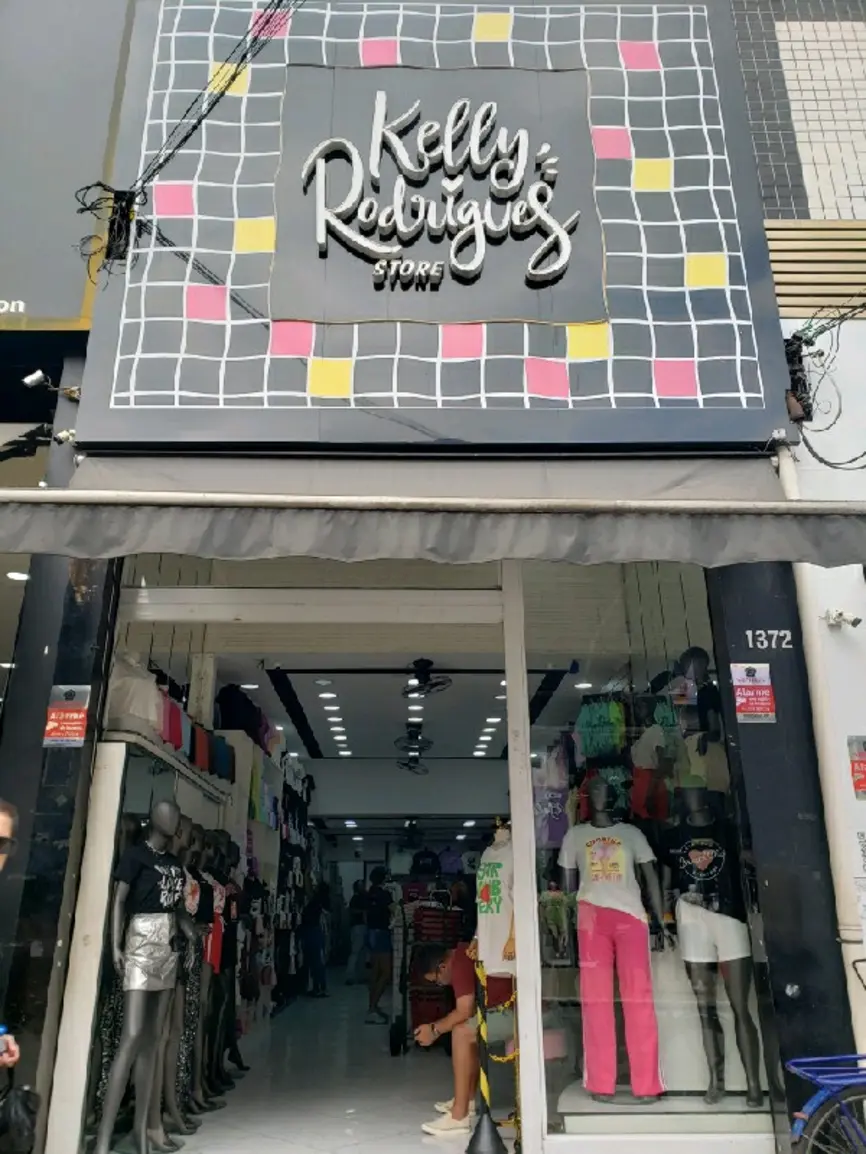 kelly-rodrigues-store-rua-joao-teodoro-1372_fachada_240120250957-1.webp-1