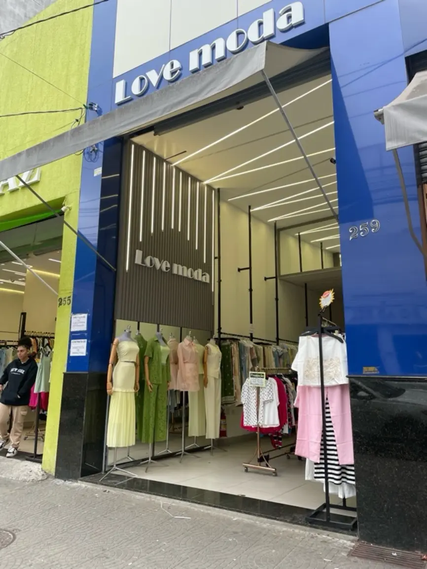 love-moda-rua-oriente-259_fachada_-1.webp-1