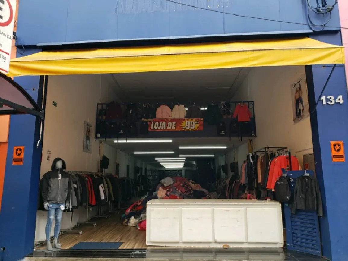 outlet-das-jaquetas-rua-maria-marcolina-134_fachada_030220251243.webp