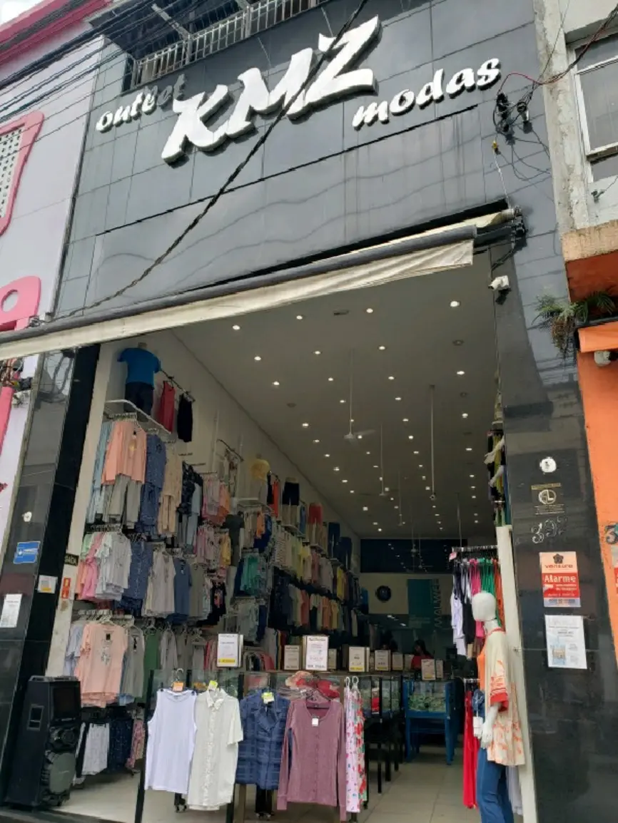 outlet-kmz-modas-rua-maria-marcolina-392_fachada_040220251129.webp
