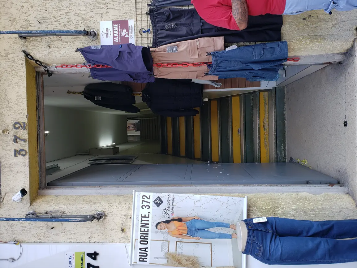 pisarra-jeans-rua-oriente-372_fachada_131220240326.webp