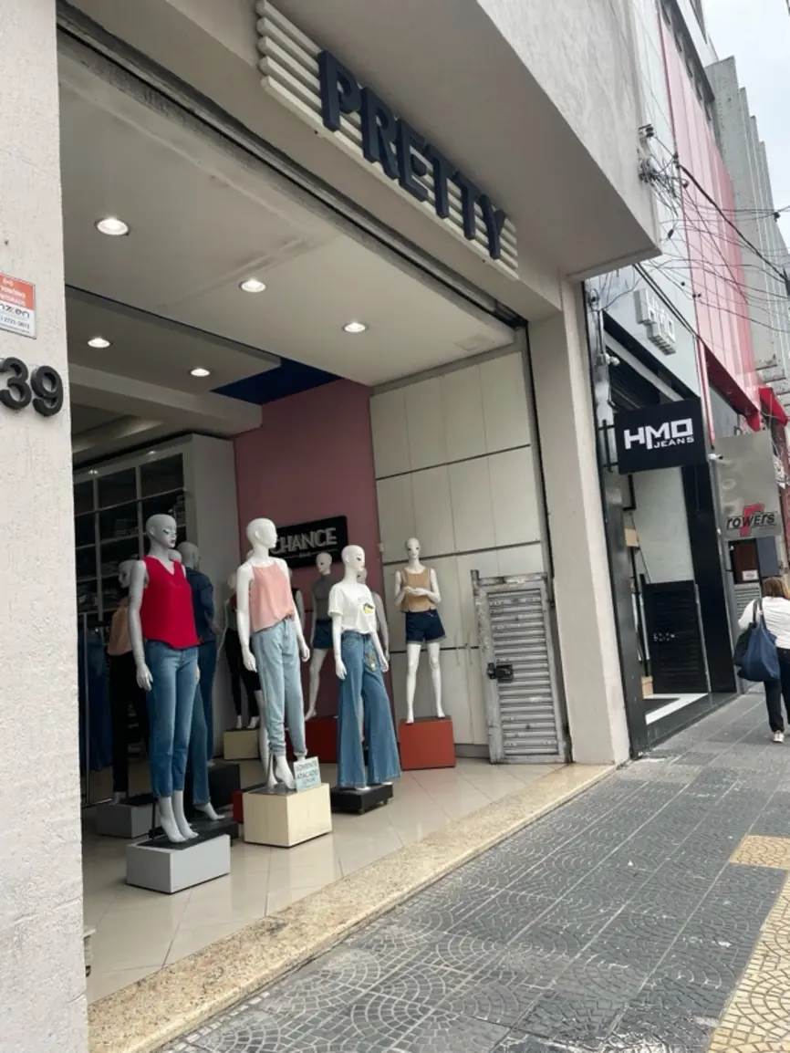 pretty-jeans-chance-rua-mendes-junior-439_fachada_.webp
