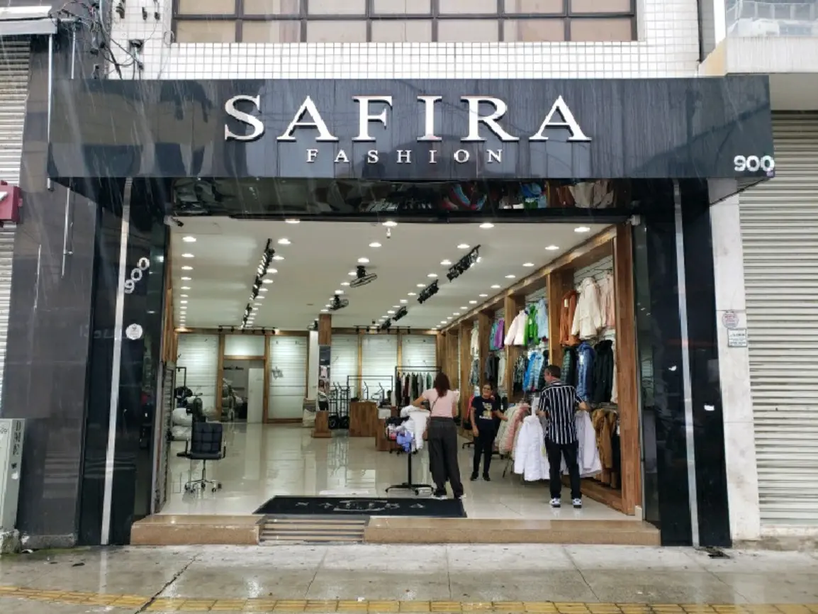 safira-fashion-rua-maria-marcolina-900_fachada_070720251541.webp