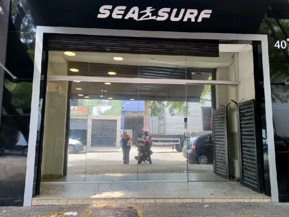 sea-surf-rua-casemiro-de-abreu-40_fachada_.webp
