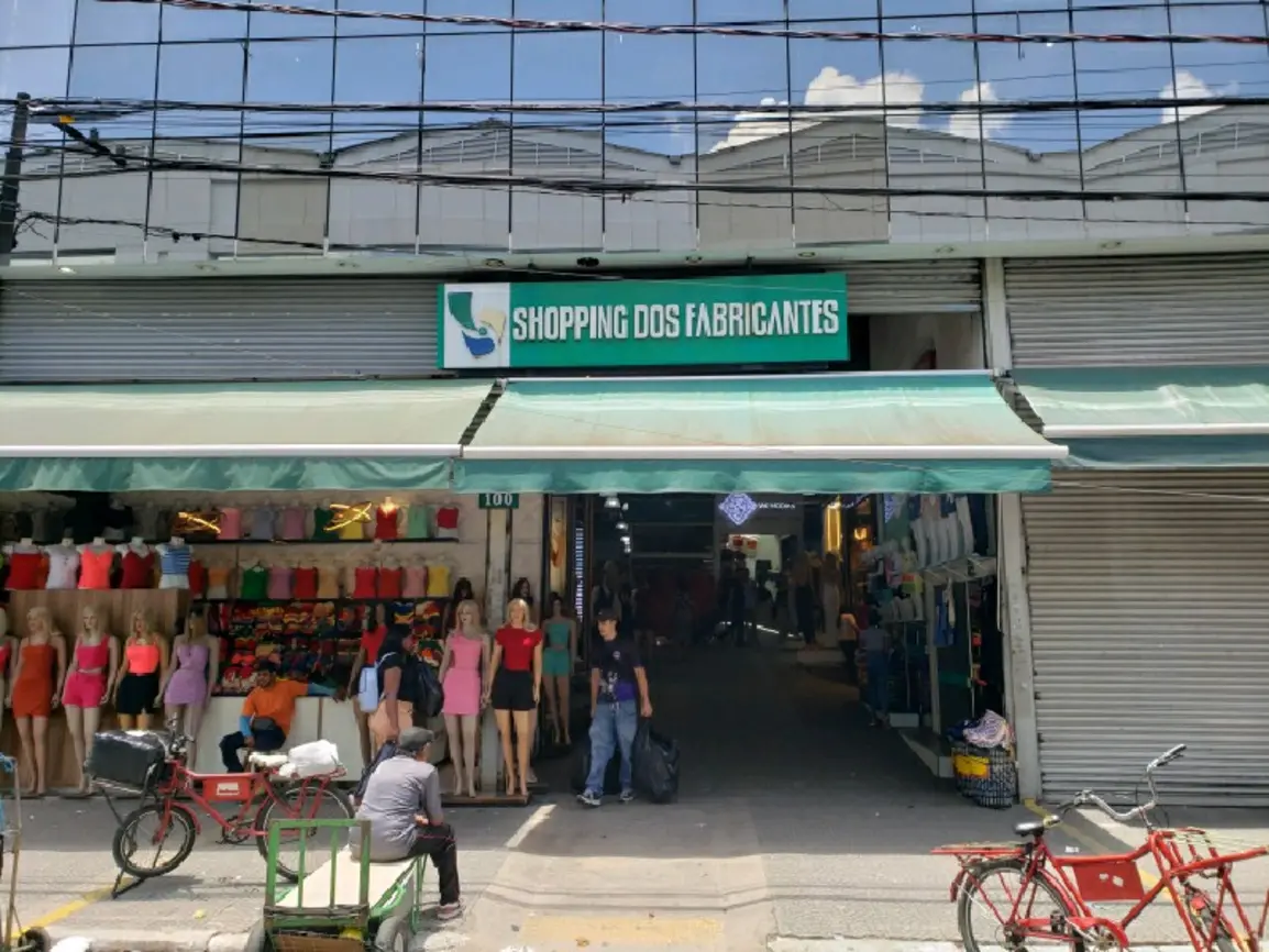 shopping-dos-fabricantes-rua-rodrigues-dos-santos-120_fachada_050220251232.webp