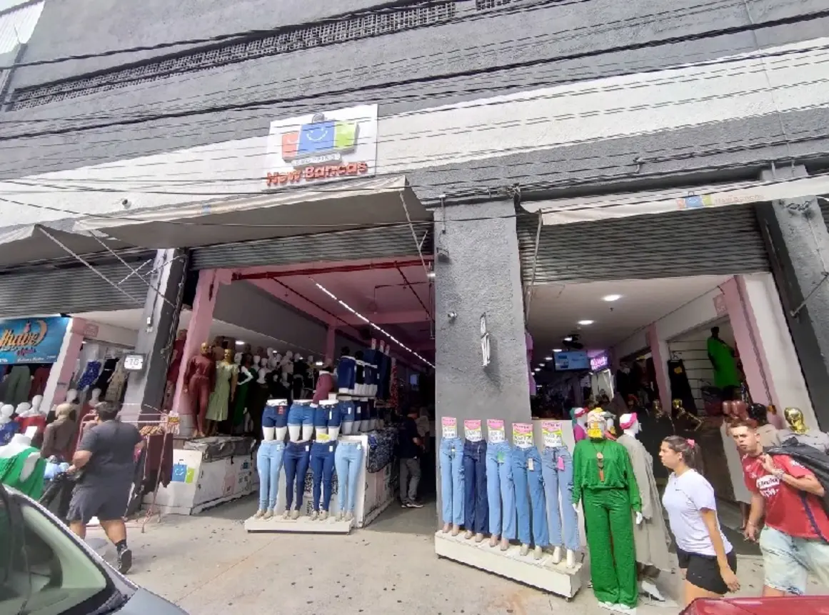 shopping-new-bancas-rua-alexandrino-pedroso-336_fachada_280420252308.webp