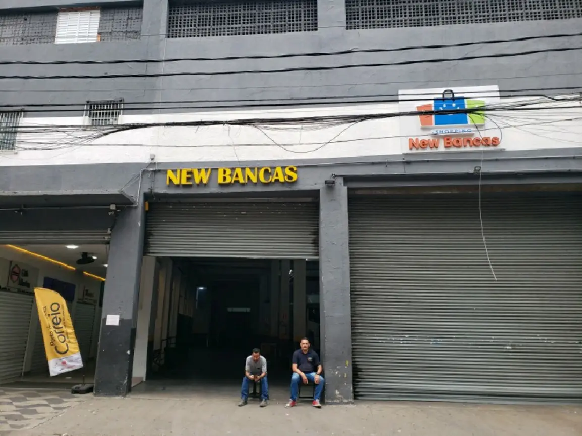 shopping-new-bancas-rua-rodrigues-dos-santos-131_fachada_140220251351.webp