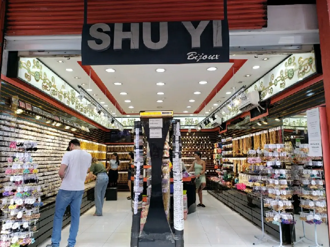 shuyi-folheados-rua-barao-de-ladario-530_fachada_210120251544-1.webp-1