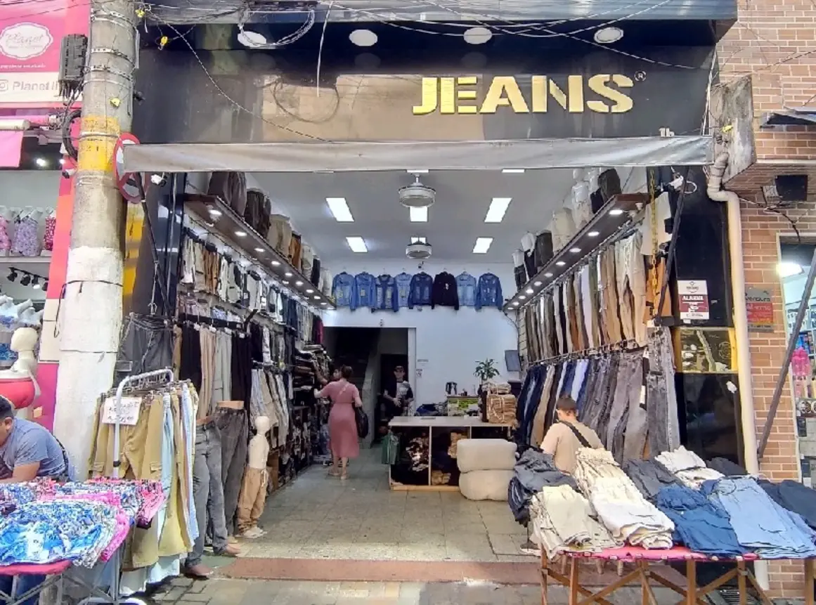 susa-cargo-jeans-rua-silvio-penteado-16_fachada_010420251011.webp
