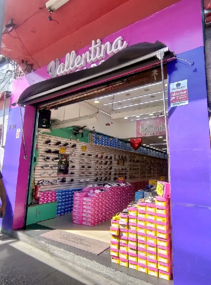 vallentina-calcados-avenida-rangel-pestana-2110_fachada_280520251400-1.webp-1