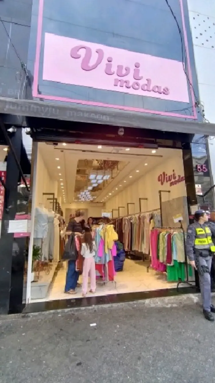 vivi-modas-rua-oriente-55_fachada_200820251211.webp